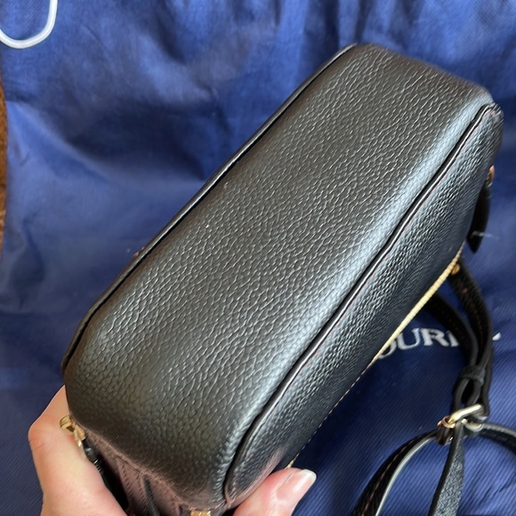 Dooney & Bourke Black Belvedere Ambler Pebbled Leather Crossbody Bag - Picture 2 of 9